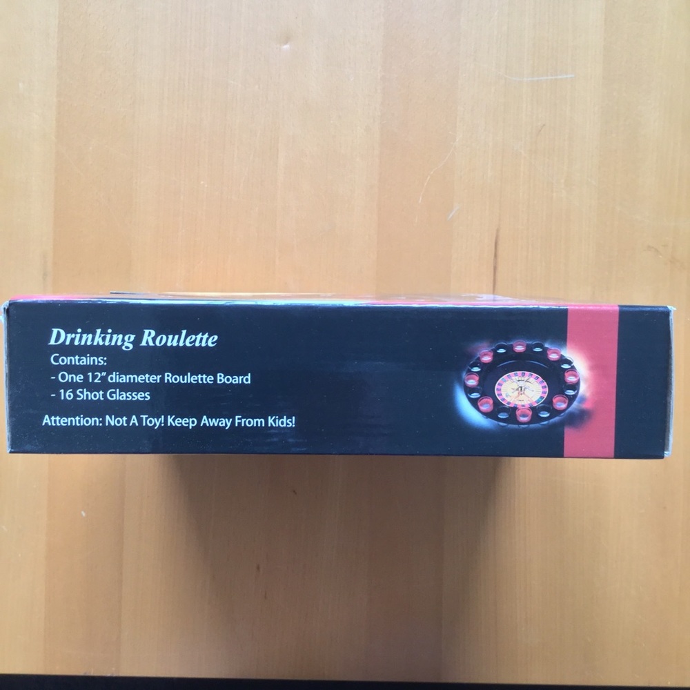 *NIB* Drinking Roulette Gambling Game - Picture 2 of 2